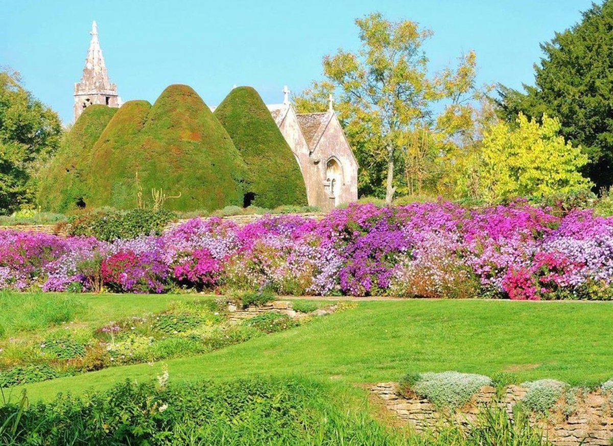 Сад исторически