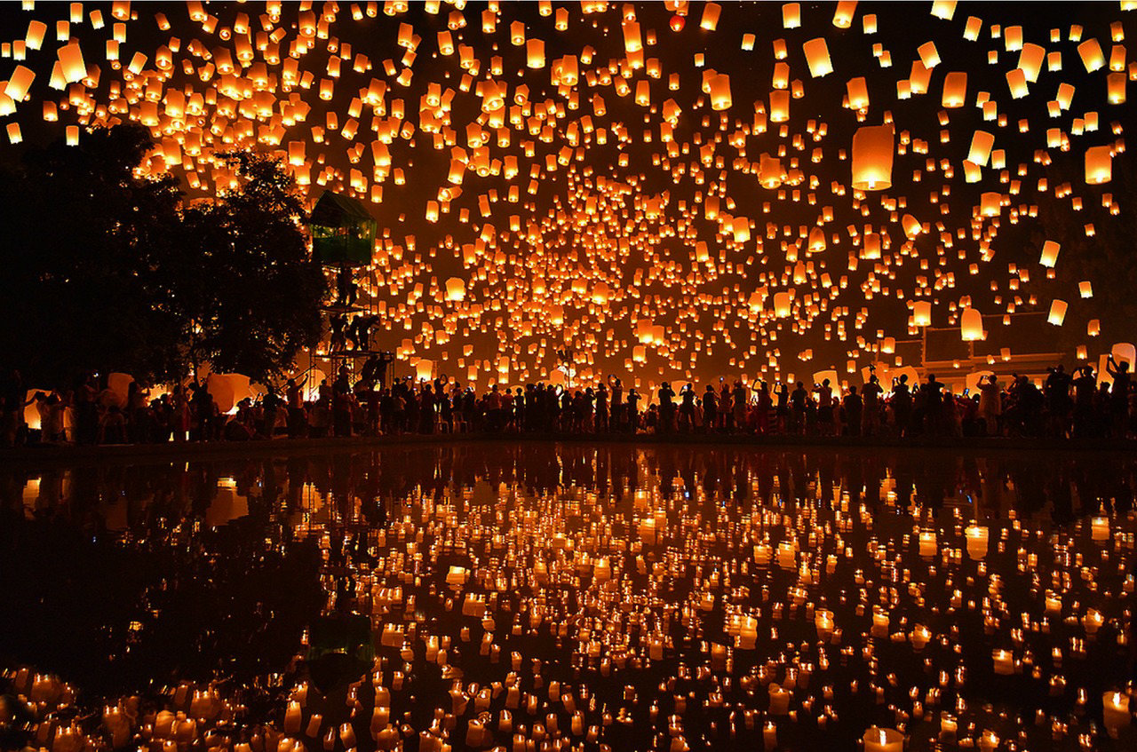 Фестиваль фонарей Геншин. Лои Кратонг. Небесный фонарик Геншин. Нагасаки фестиваль фонарей. Для тебя миллионы огней звезды горят вечно
