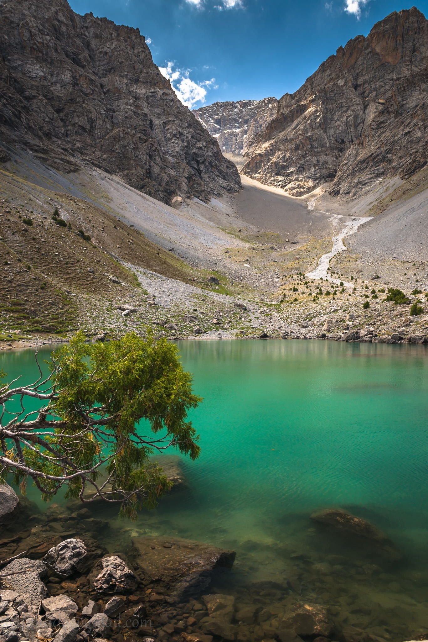 Красивые места таджикистана. Фанские горы озеро пиала. Фанские горы Таджикистан. Душанбе Таджикистан Фанские горы. Фанские горы Памир.