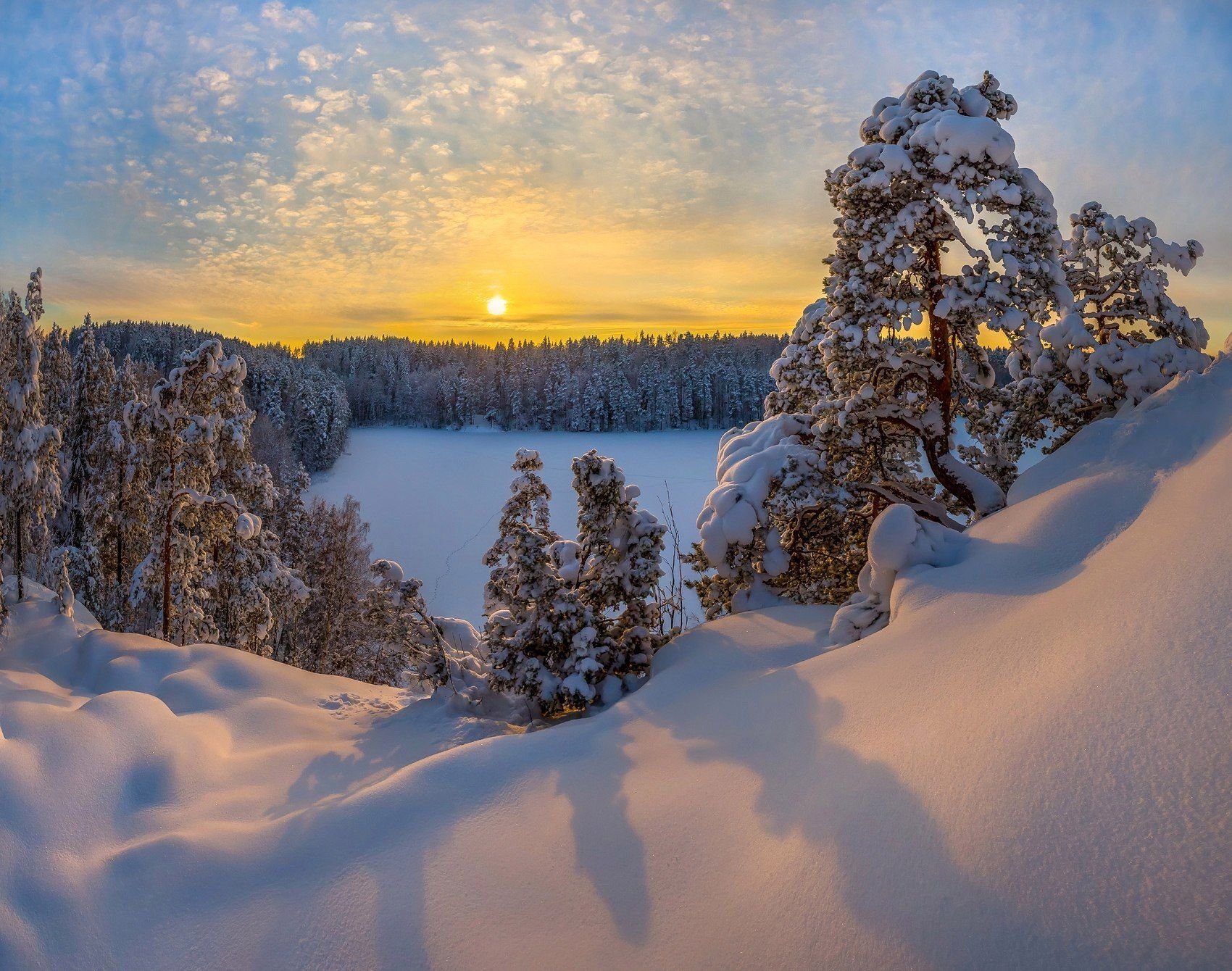 Природа зима красота. Фёдор Лашков фотограф. Русская природа зимой. Снежный пейзаж.