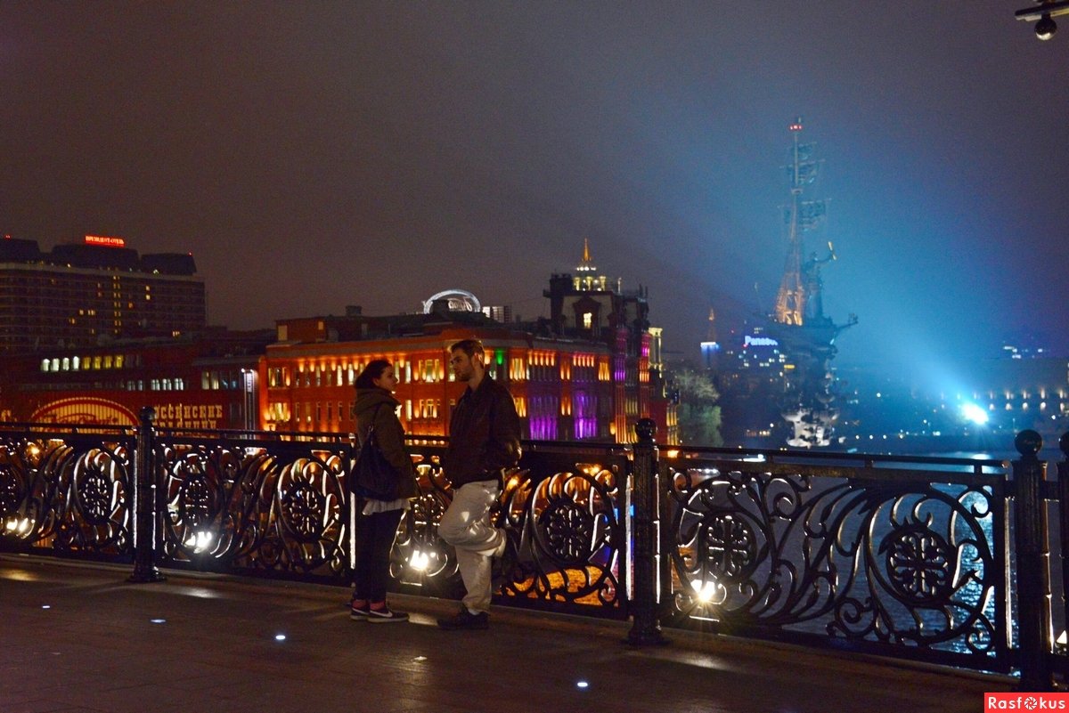 С какой работы вечером. Вечерний город. Москва вечером. Ночная Москва. Красивые места в Москве вечером.