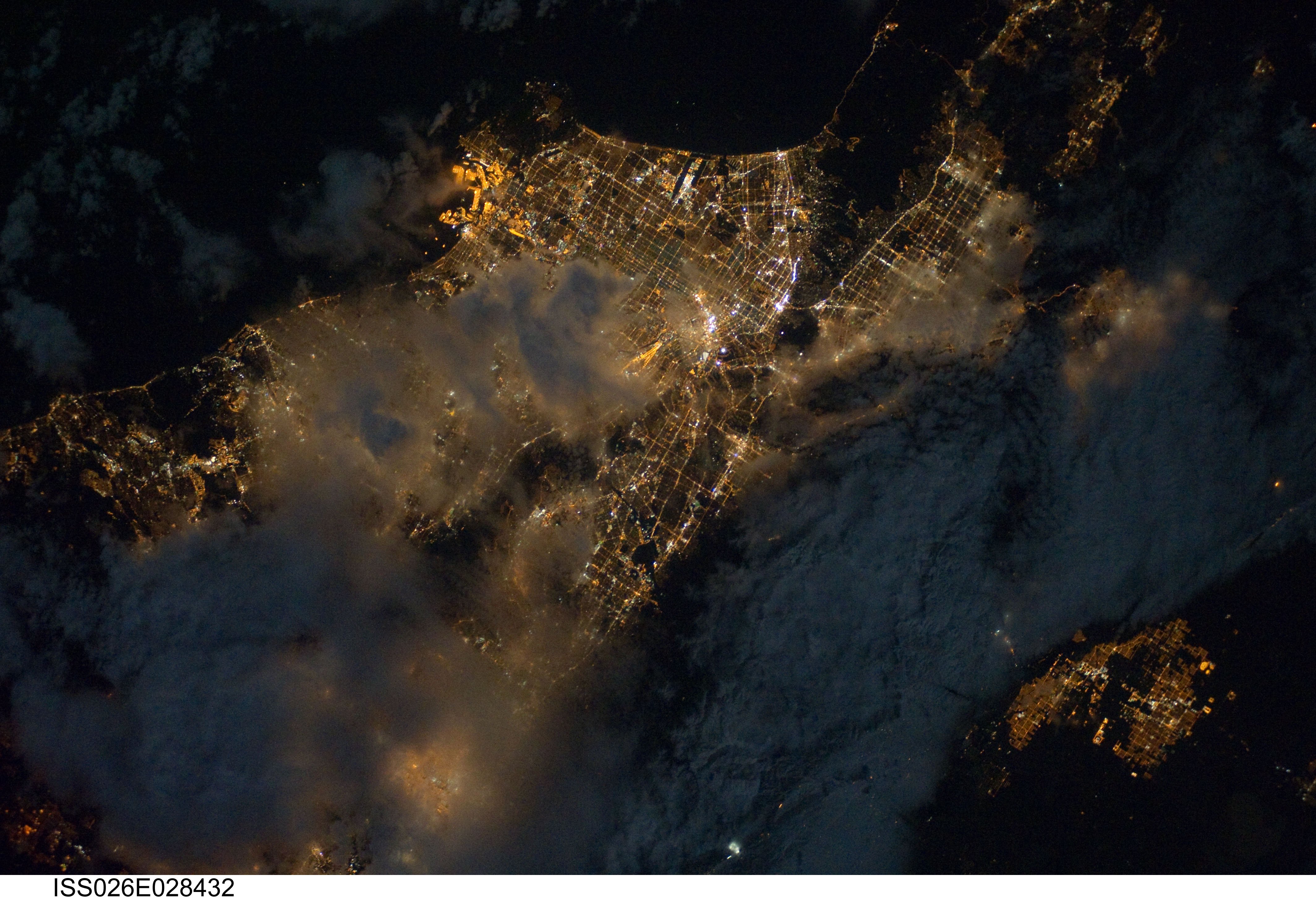Фото со спутника в реальном времени. Аэрокосмические снимки. Спутник земли. Снимки земли со спутника. Съемки из космоса.