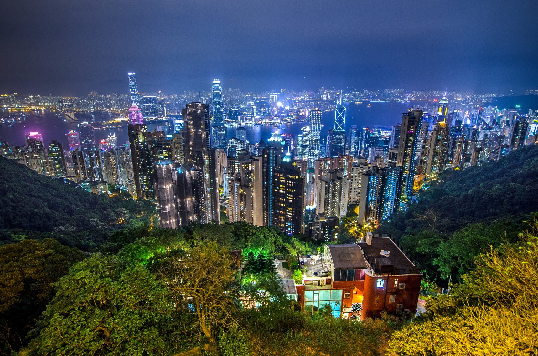 Гонконг. Гонг Конг пик Виктория. Вид с пика Виктория в Гонконге. Пик Виктория (Victoria Peak):. Пик Виктория Шэньчжэнь.