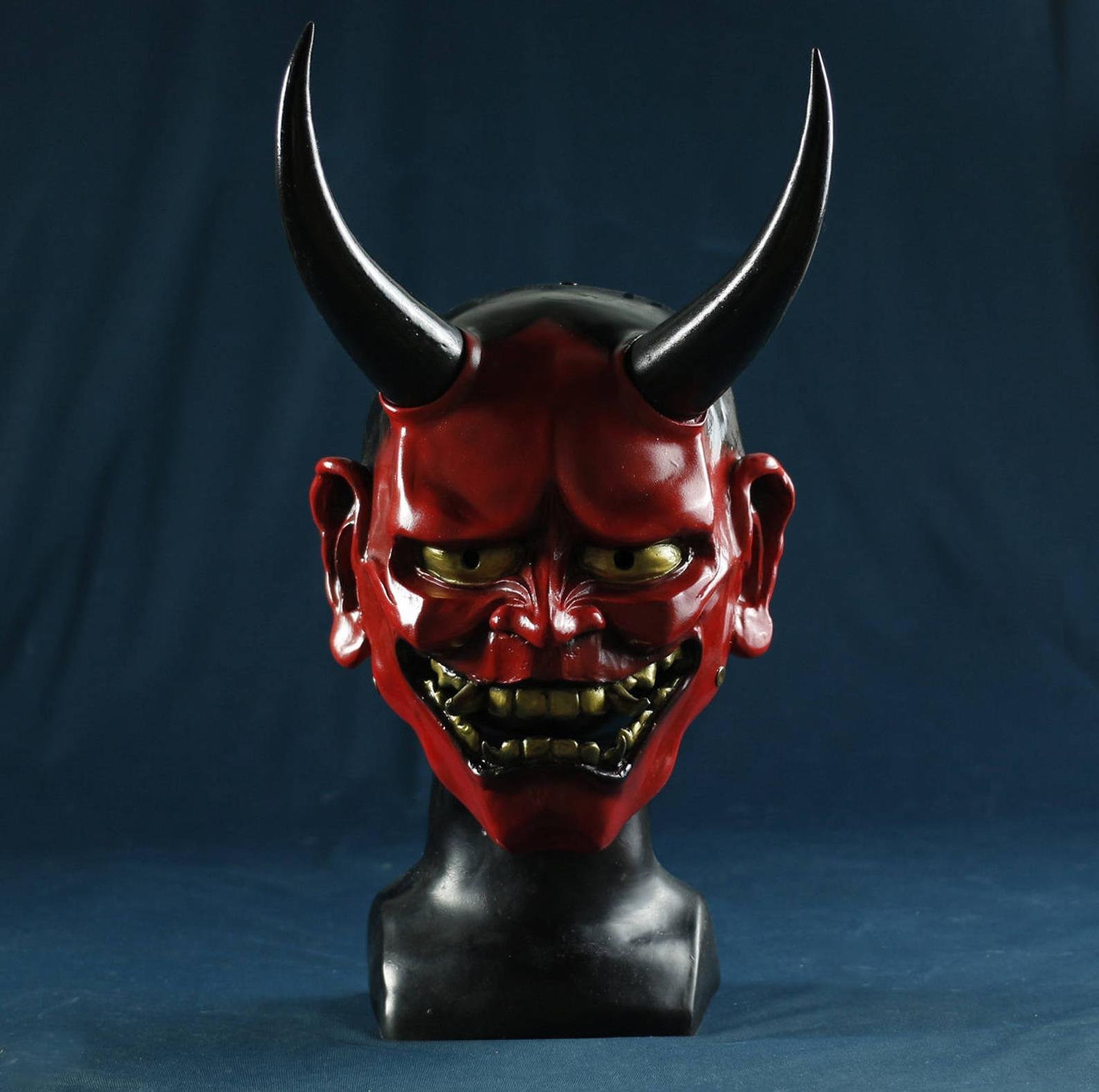 Японская маска они. Oni демон маска. Demon Mask Oni сувенирная. Японские маски демонов. Маска они традиционная.