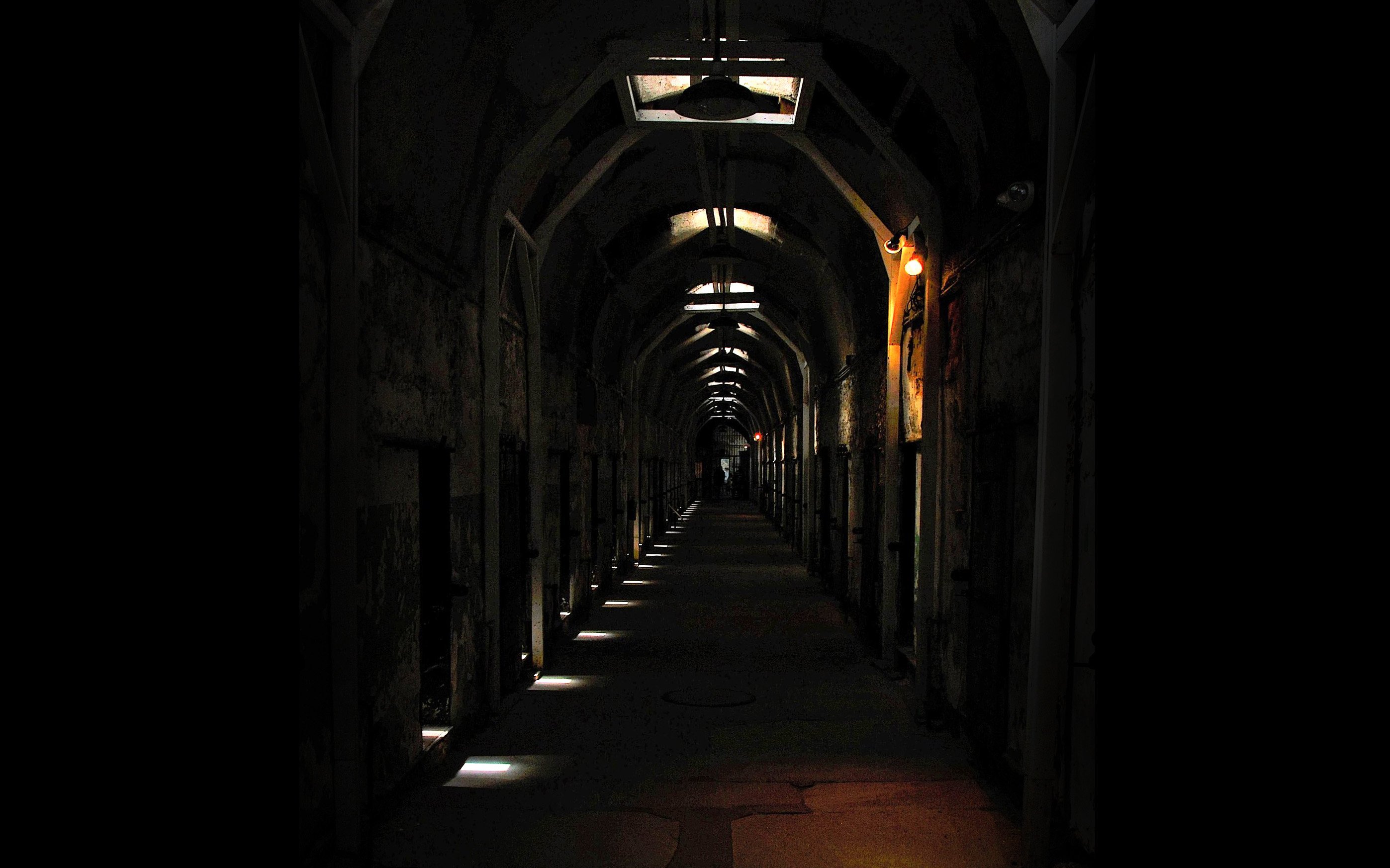 Тёмный коридор арт - 66 фото
