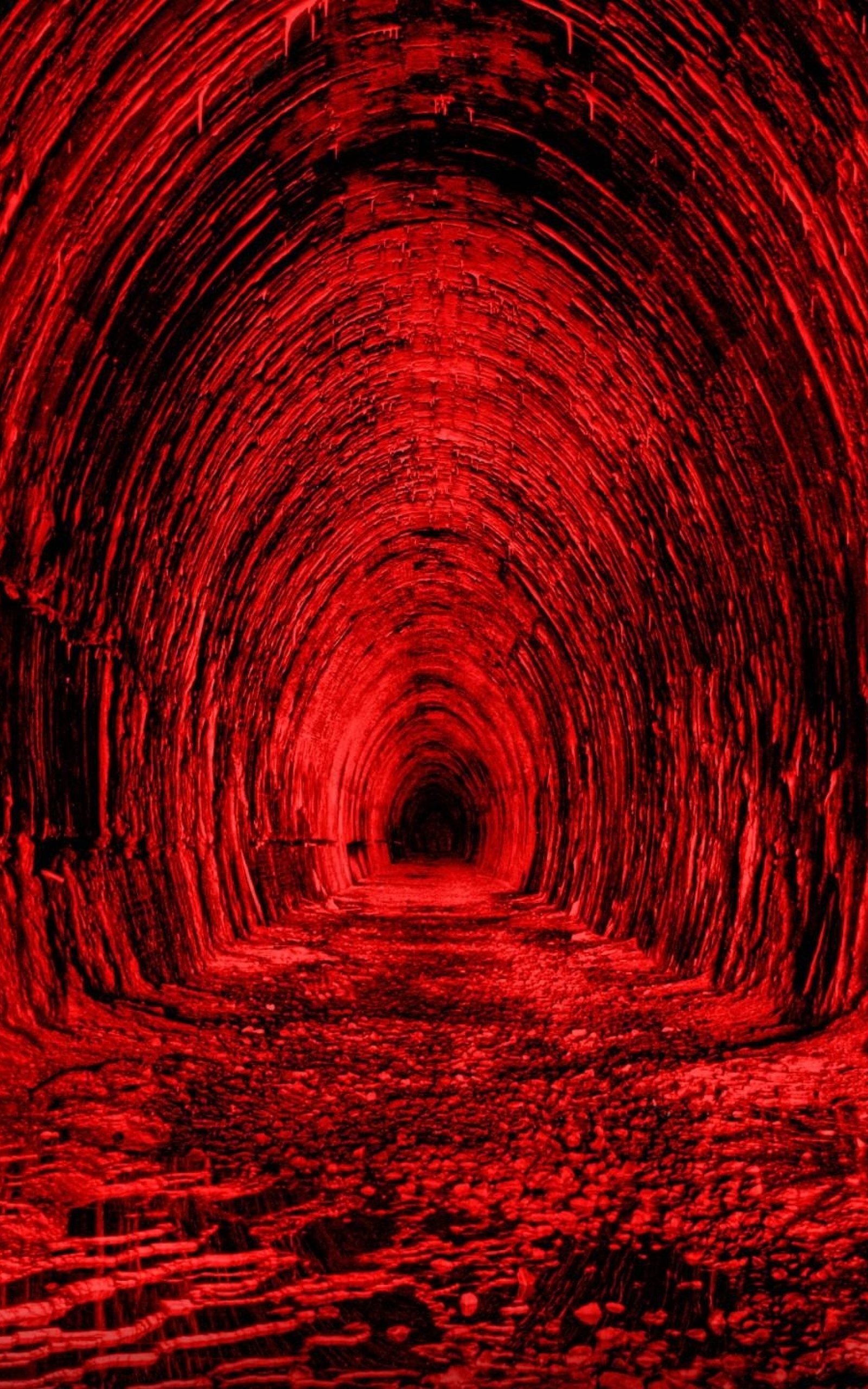 Ужасный цвет. Страшный туннель. Красный тоннель. Тоннель в ад.