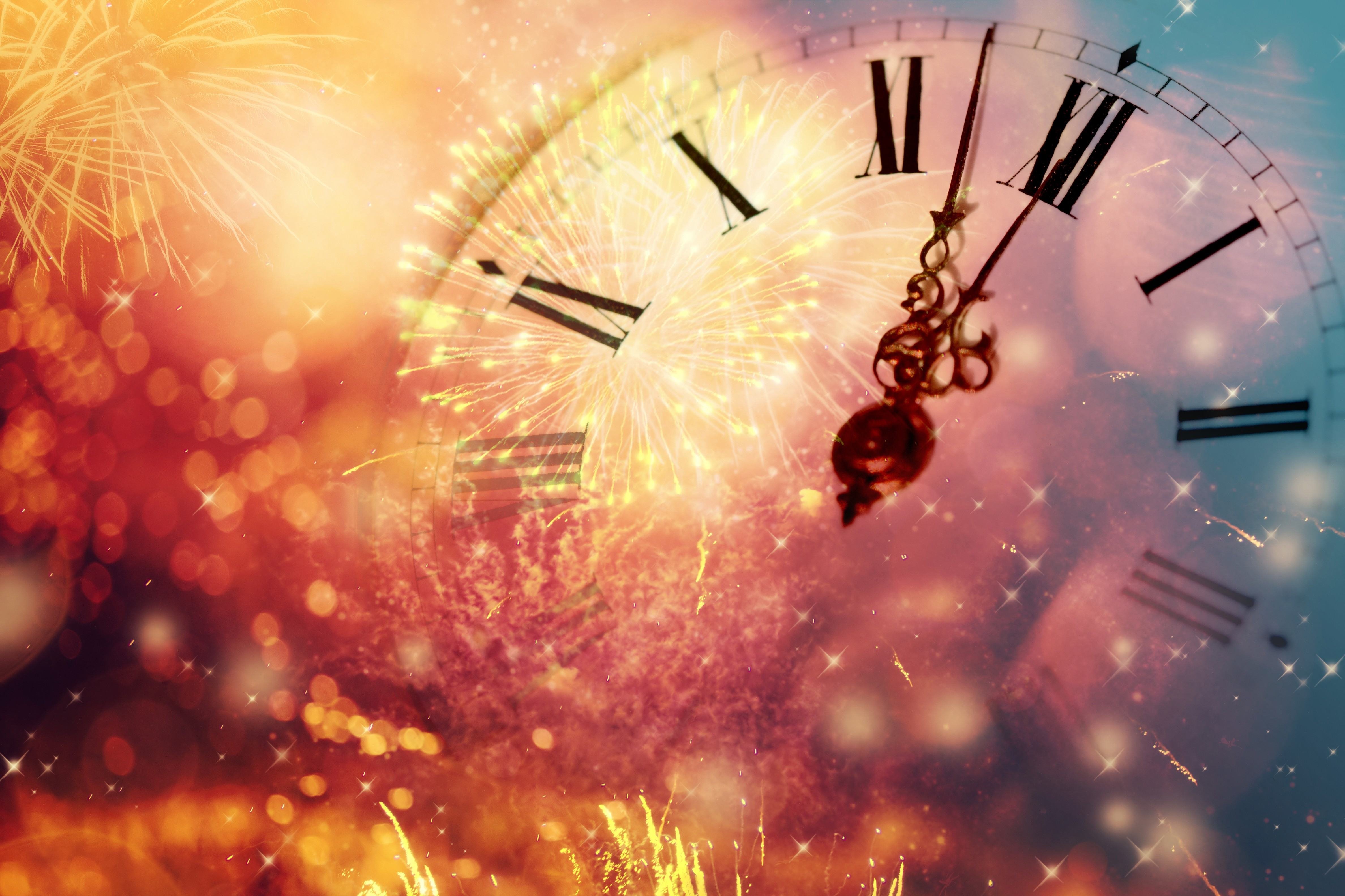 Волшебный звон. Часы новогодние. Новогодние куранты. Куранты новый год. Часы бой курантов на новый год.