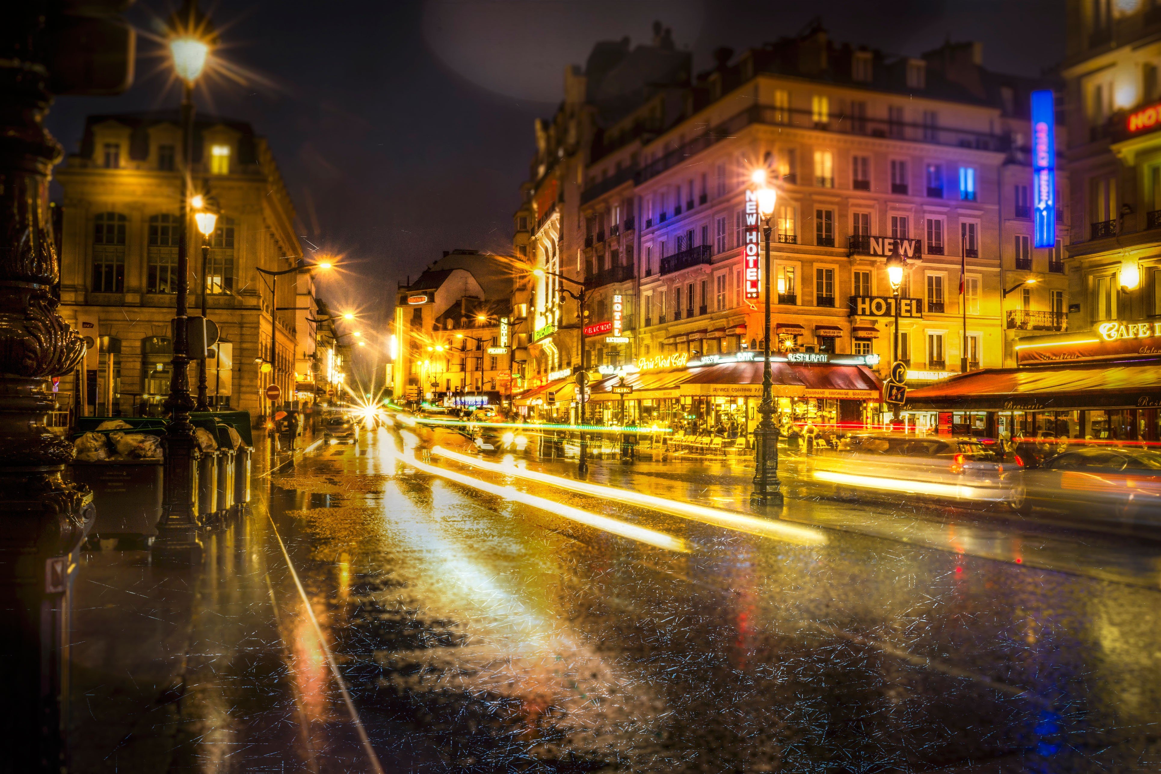 улицы парижа ночью