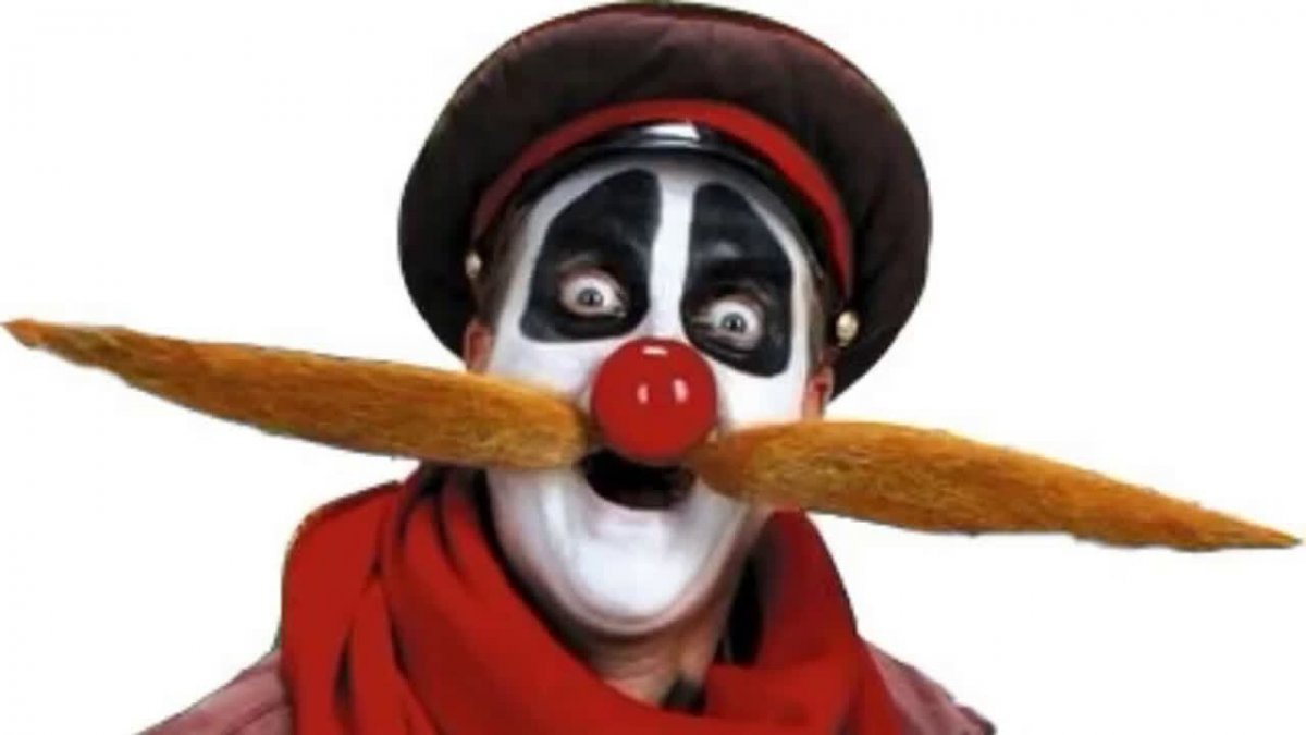 Герои каламбура деревня дураков