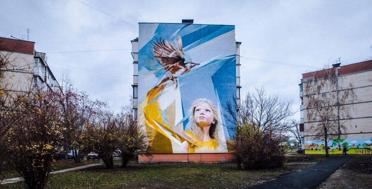 Картина на стене здания