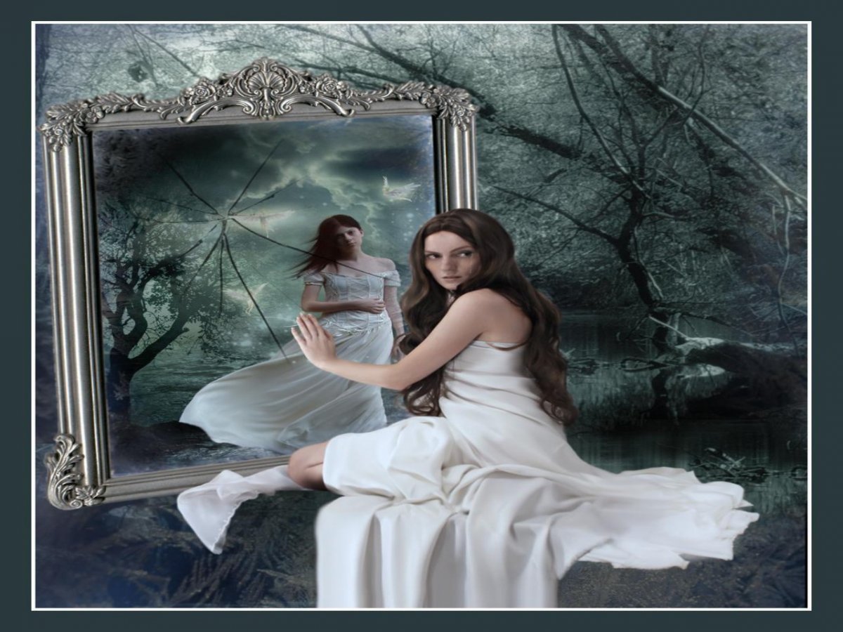 Отражение в зеркале фон