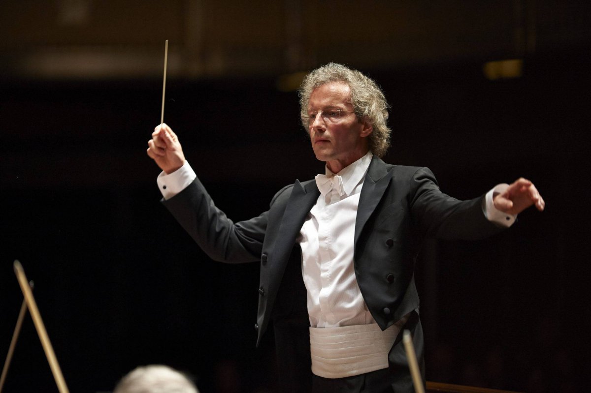 Алессандро ДЕАГОСТИНИ дирижер