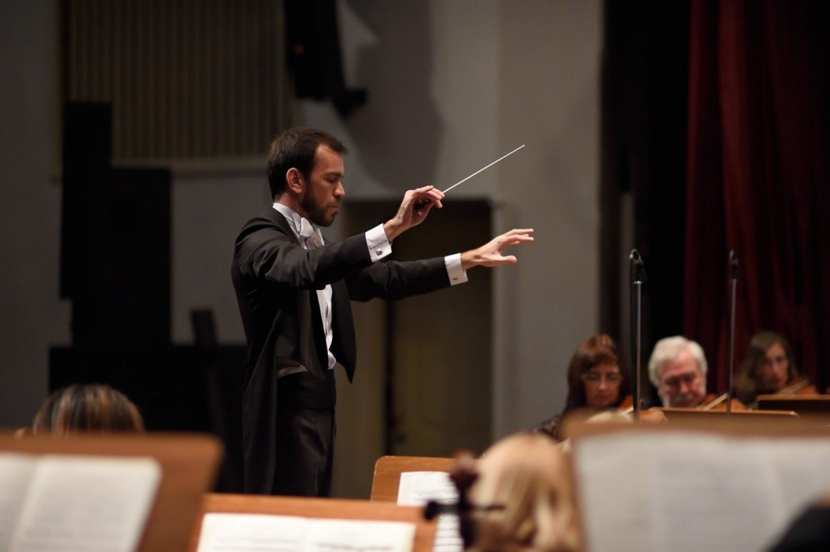 Алиев дирижер