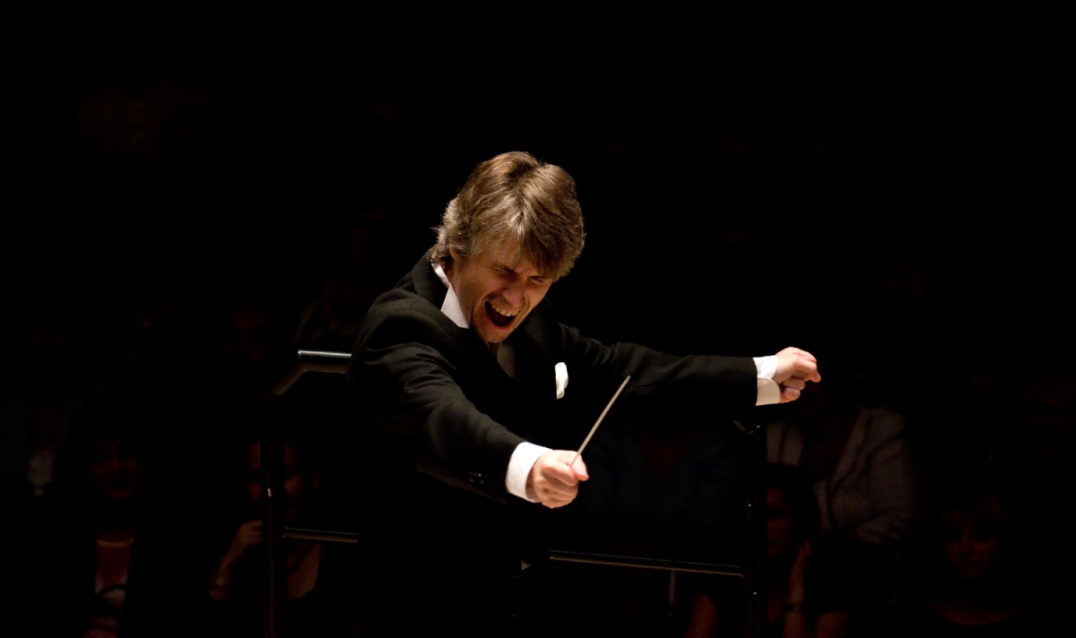 Дмитрий Васильев дирижер Омск