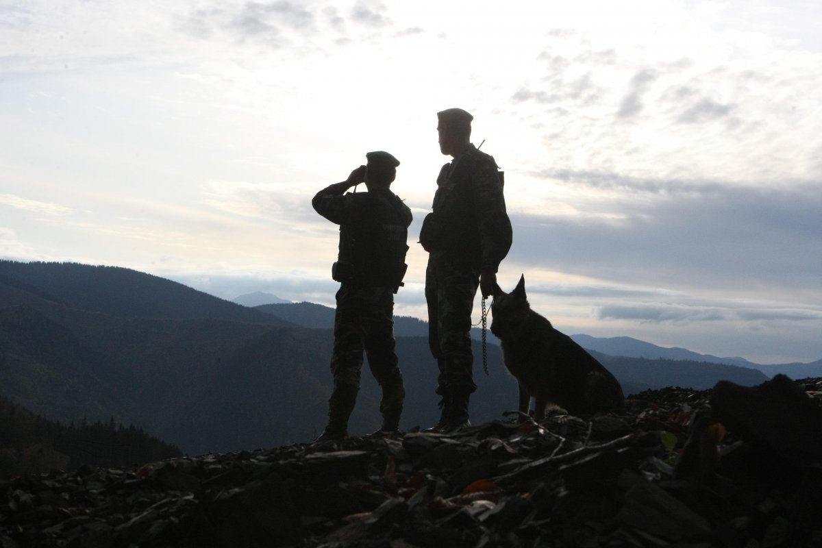 Пограничники в горах