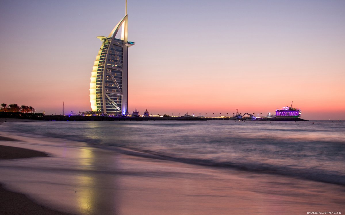 Джумейра пляж ночью