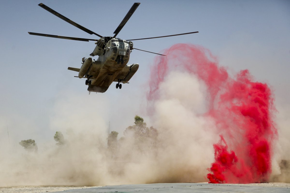 Вертолет военные действия