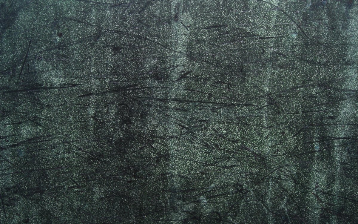 Царапины на металле