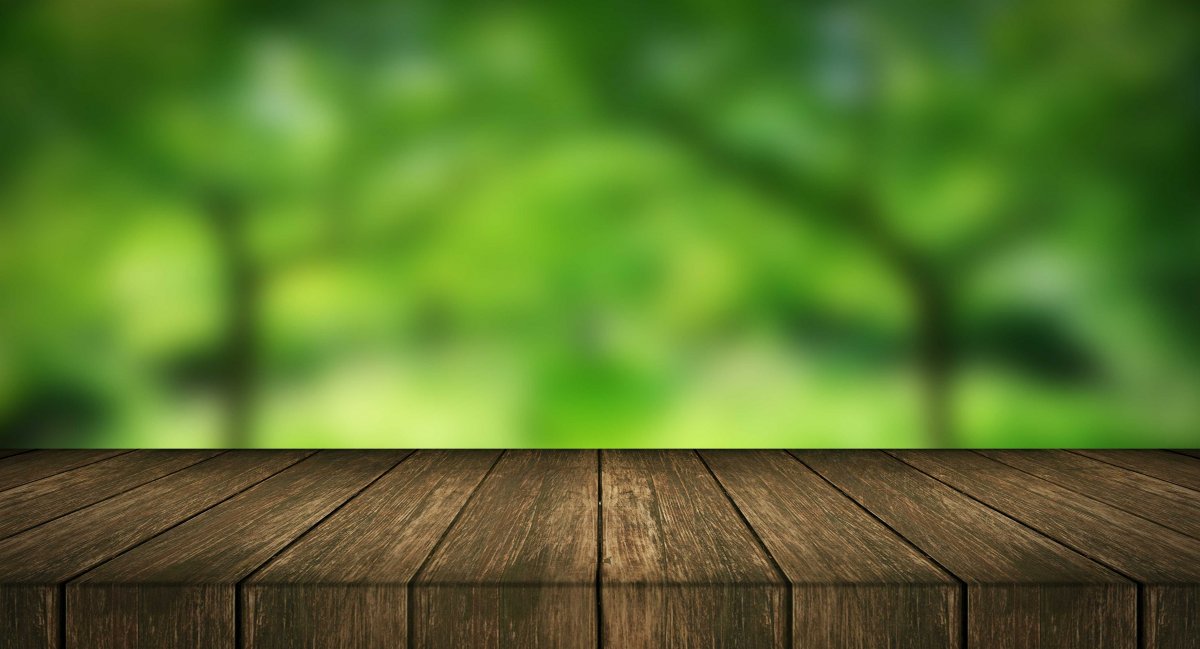 Деревянная поверхность стола