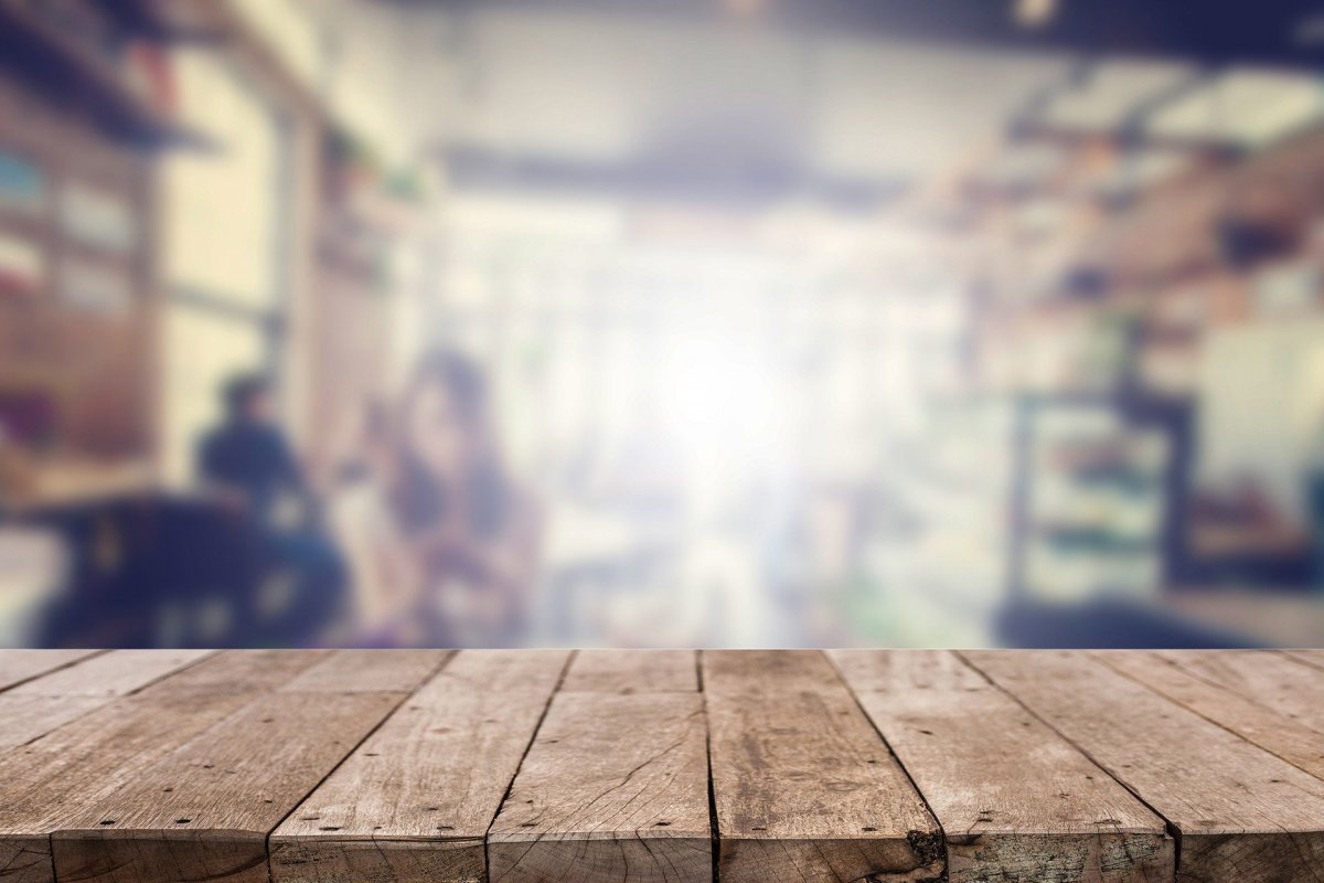 Красивая поверхность стола