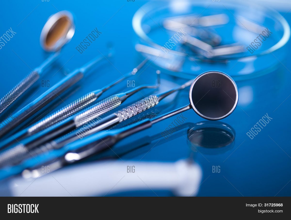 Инструменты стоматолога фон