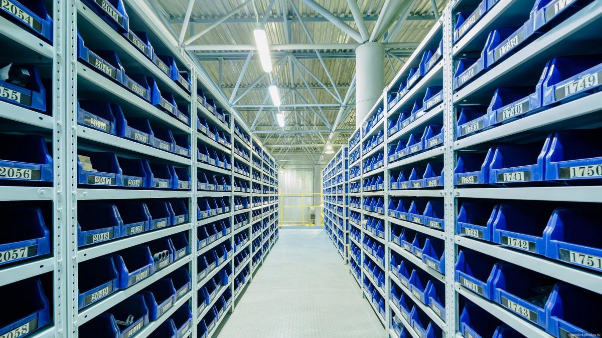 Склад автозапчастей