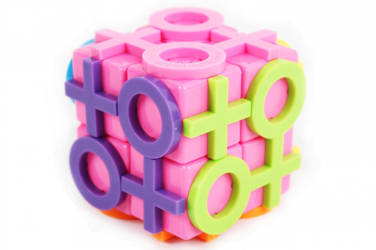 Игра головоломка крестики нолики