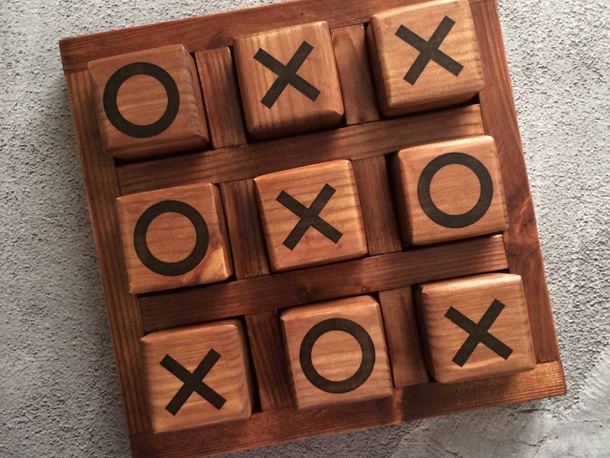 Крестики-нолики 2020