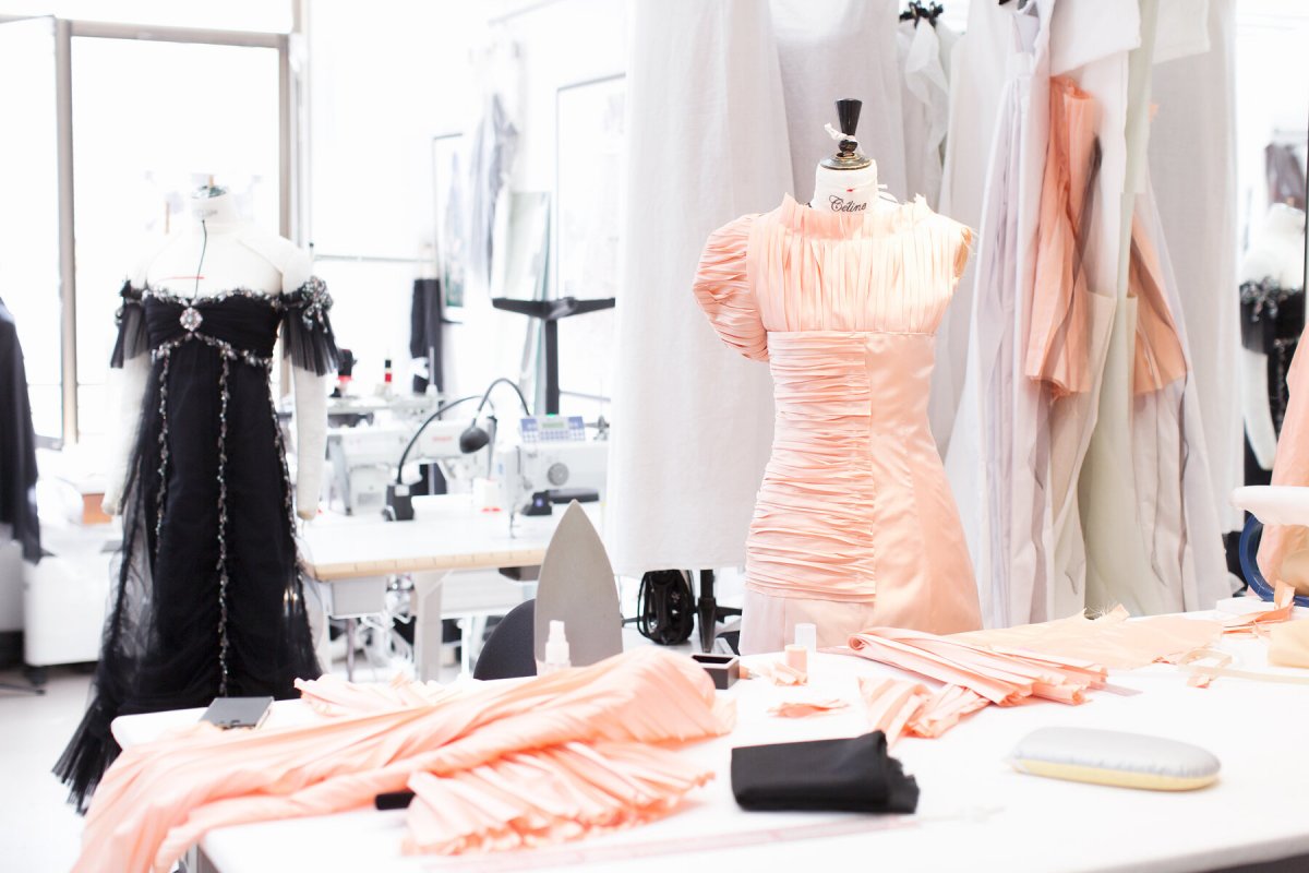 Незаконченное платье в ателье