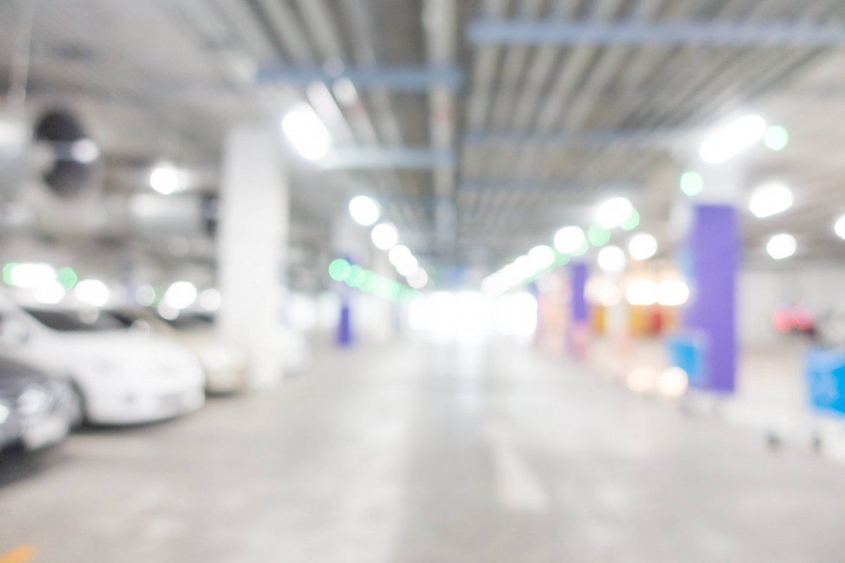 Размытый фон машины