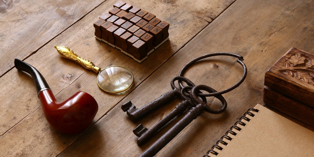 Детективный стол