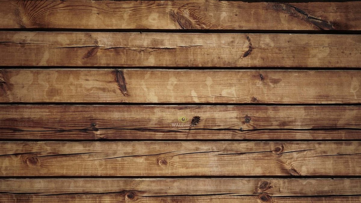 Бревенчатая стена