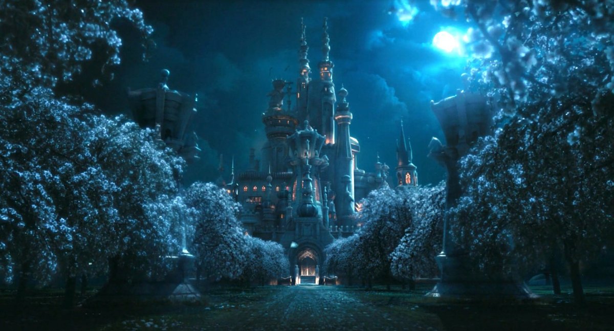 Замок красной королевы из Алисы в стране чудес