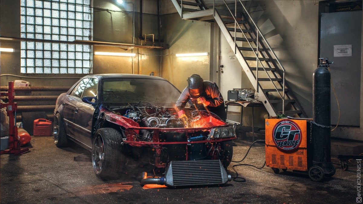 Пустой автосервис