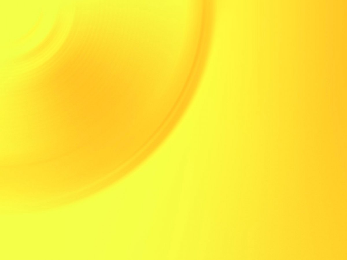 Девушка в желтом