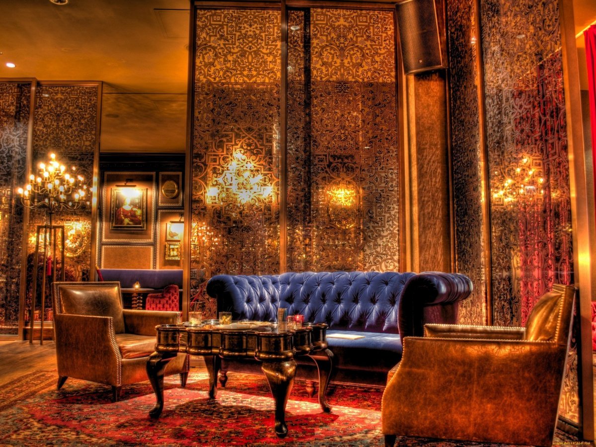 Интерьер дорого богато с золотом