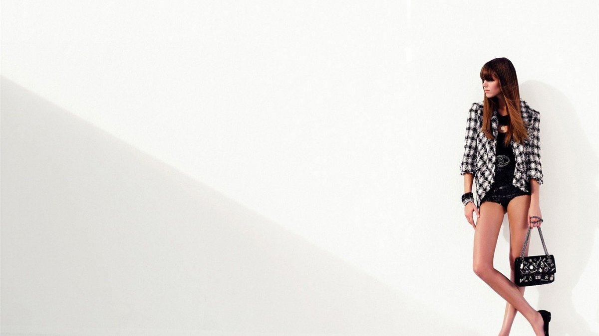 Стильная женская одежда баннер