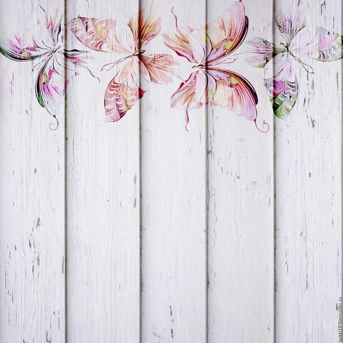 Цветы на фоне окна