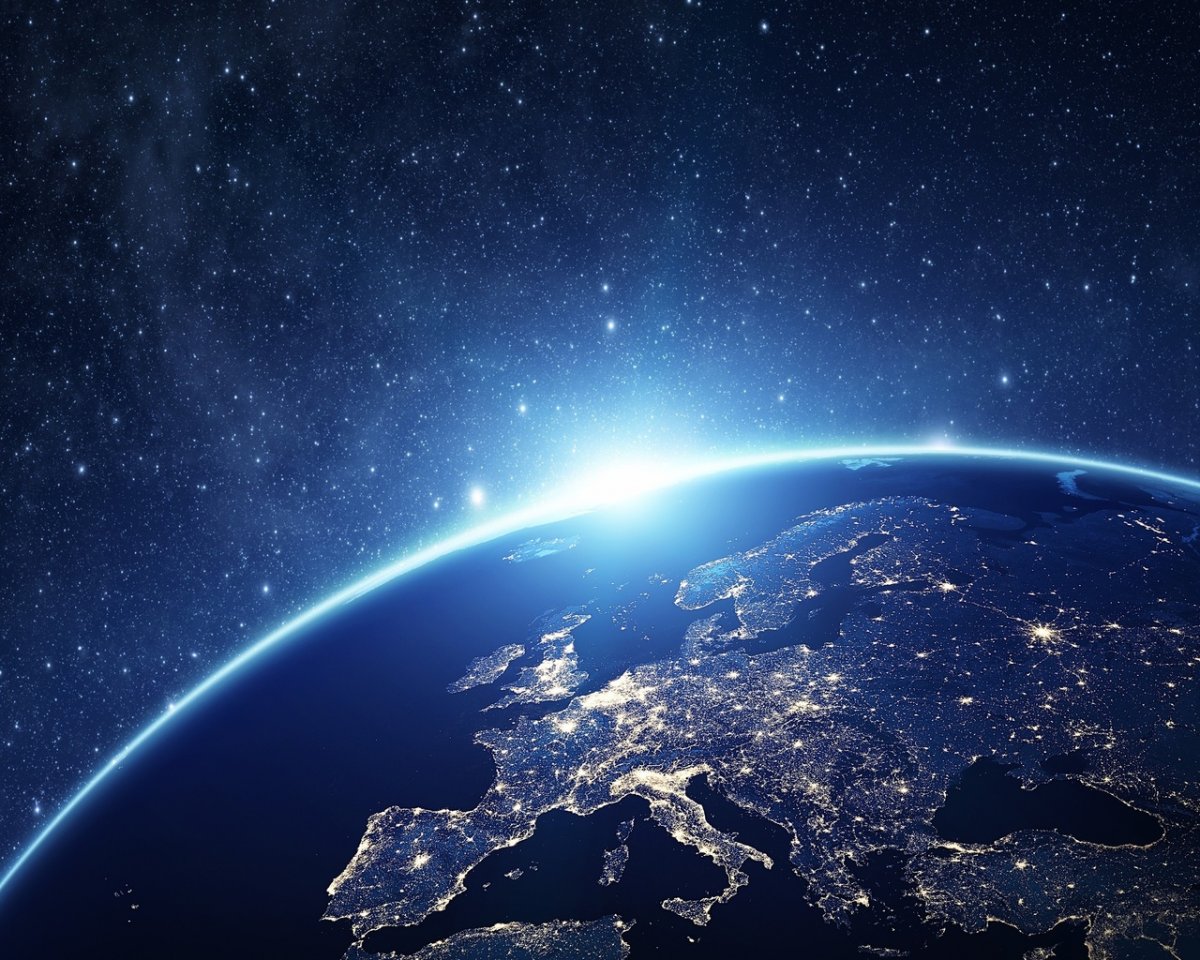 Планета земля в космосе