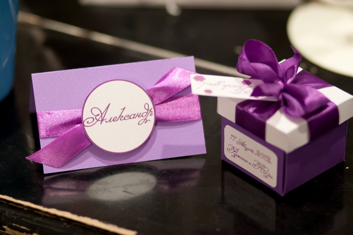 Цветочный фон для бонбоньерки