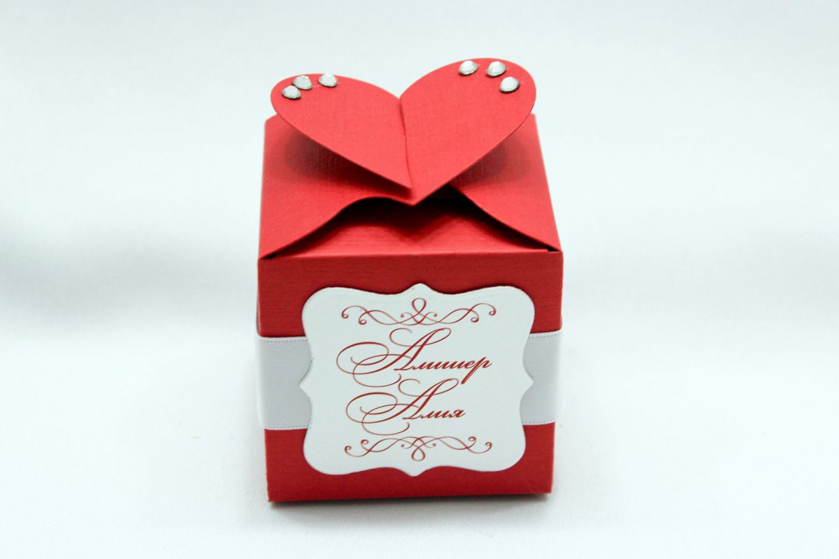 Бонбоньерка сердечко