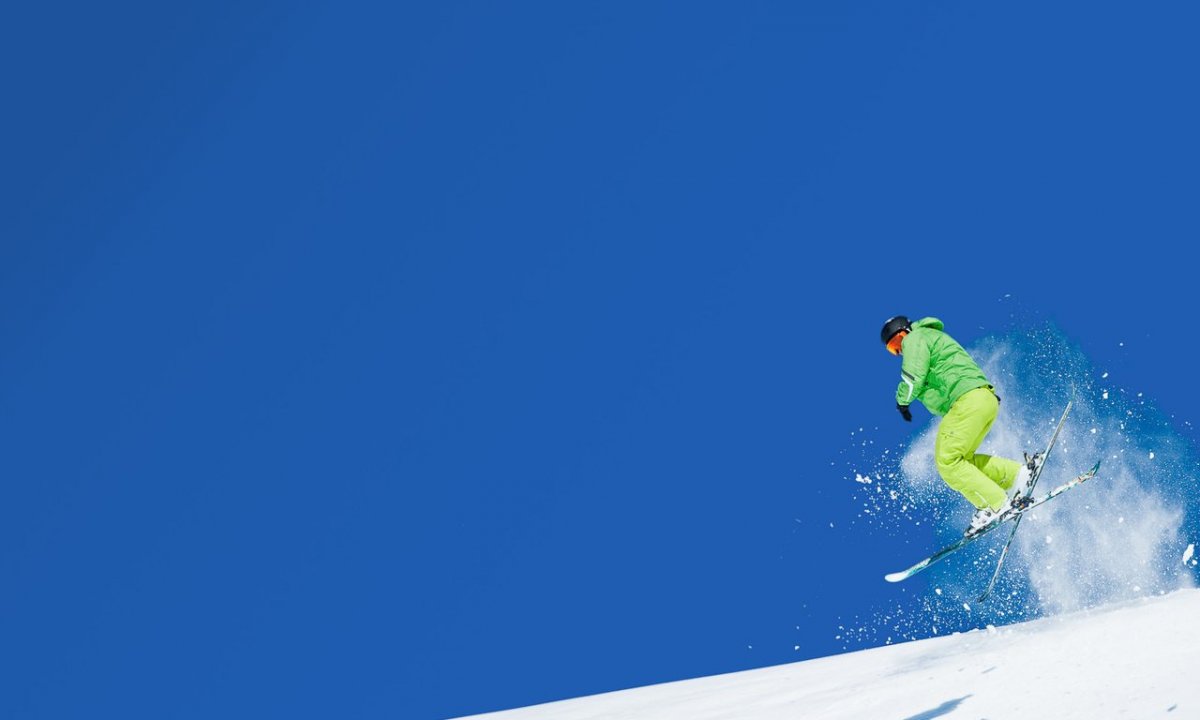 Зимний спортивный фон