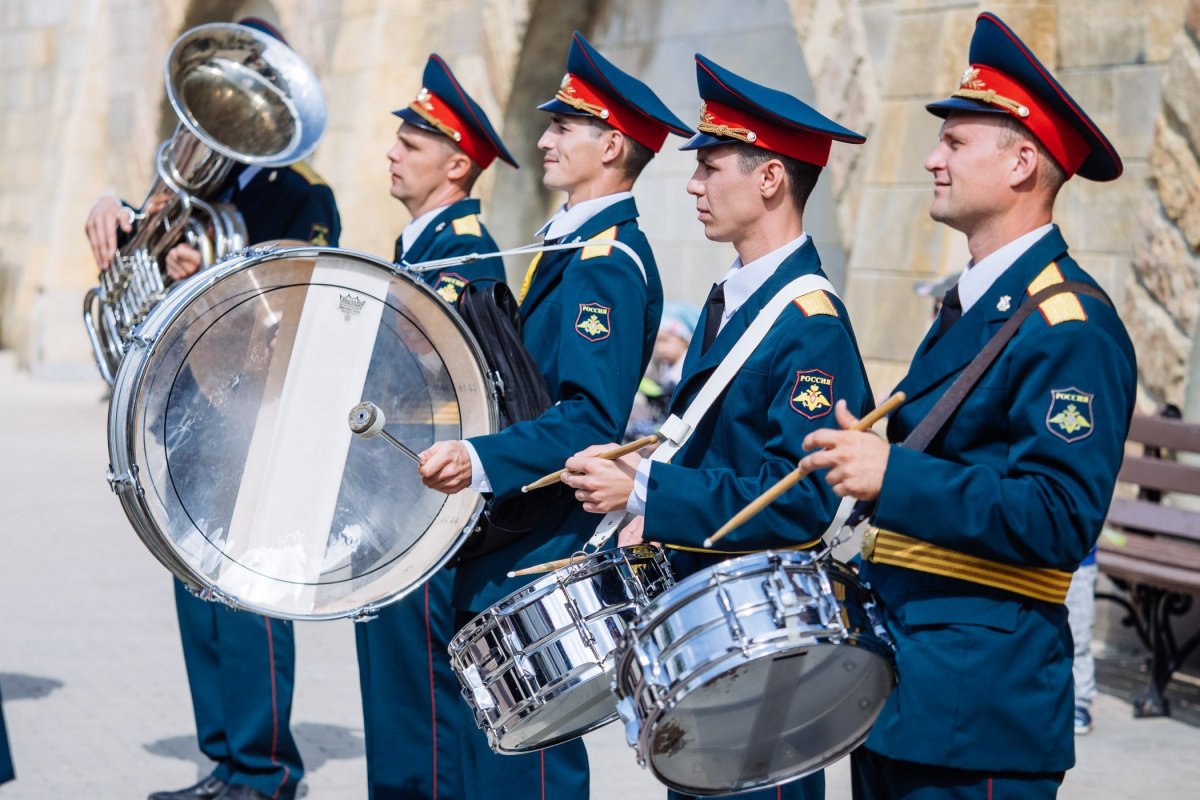 Трубы фанфары