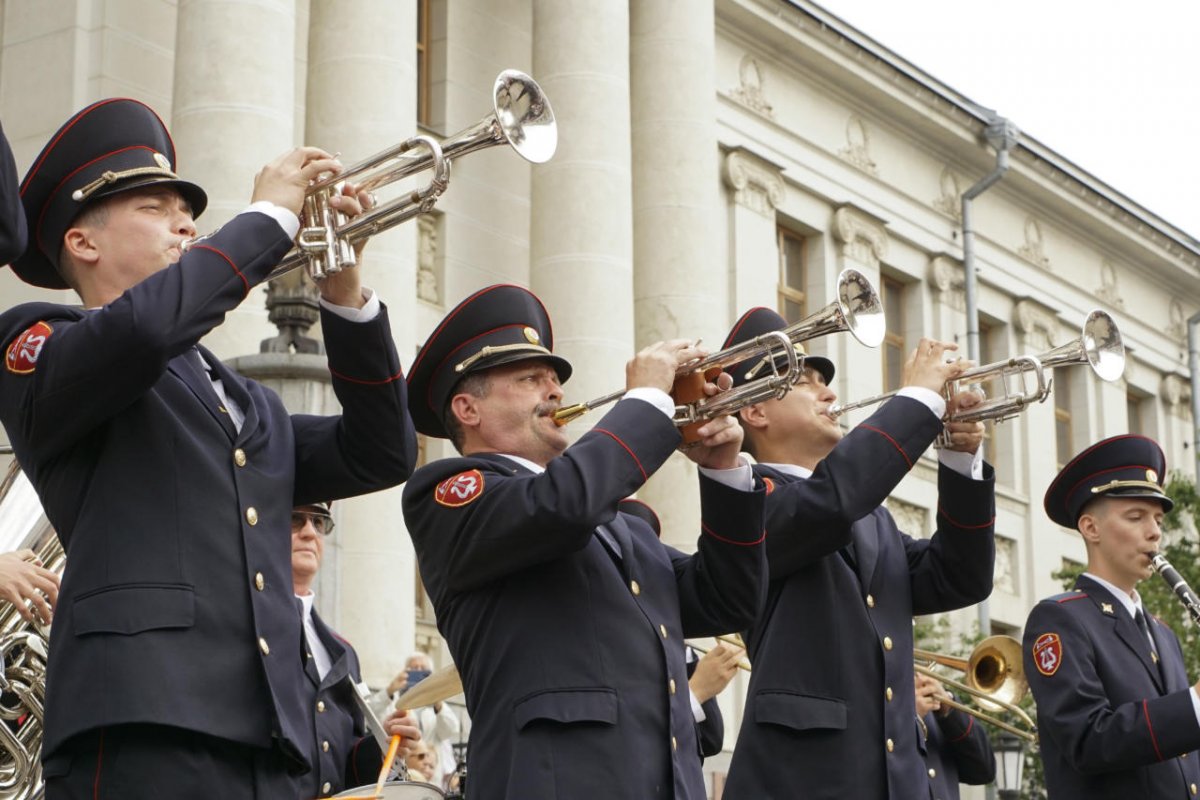 Духовые инструменты цветы