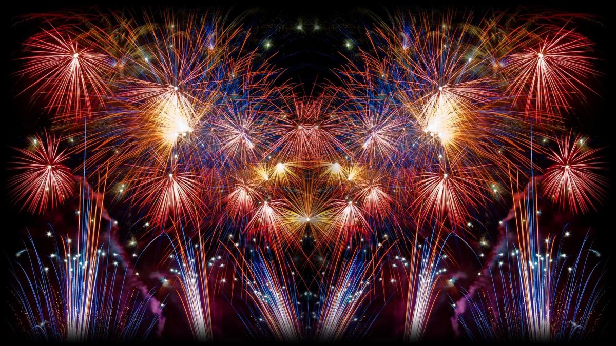 Парад с фанфарами