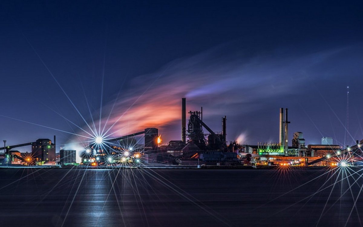 Индустриальный город