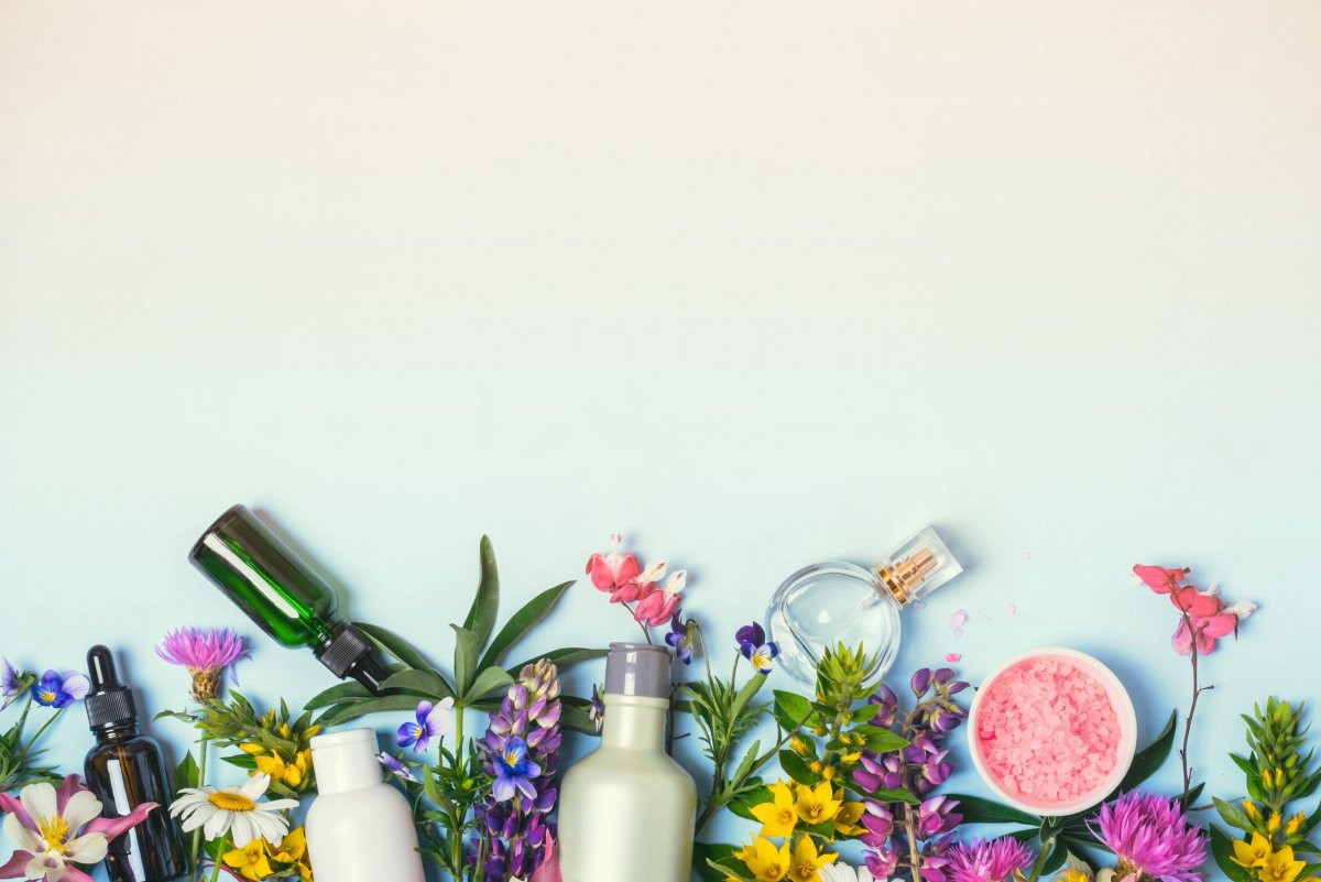 Косметика в сиреневых тонах