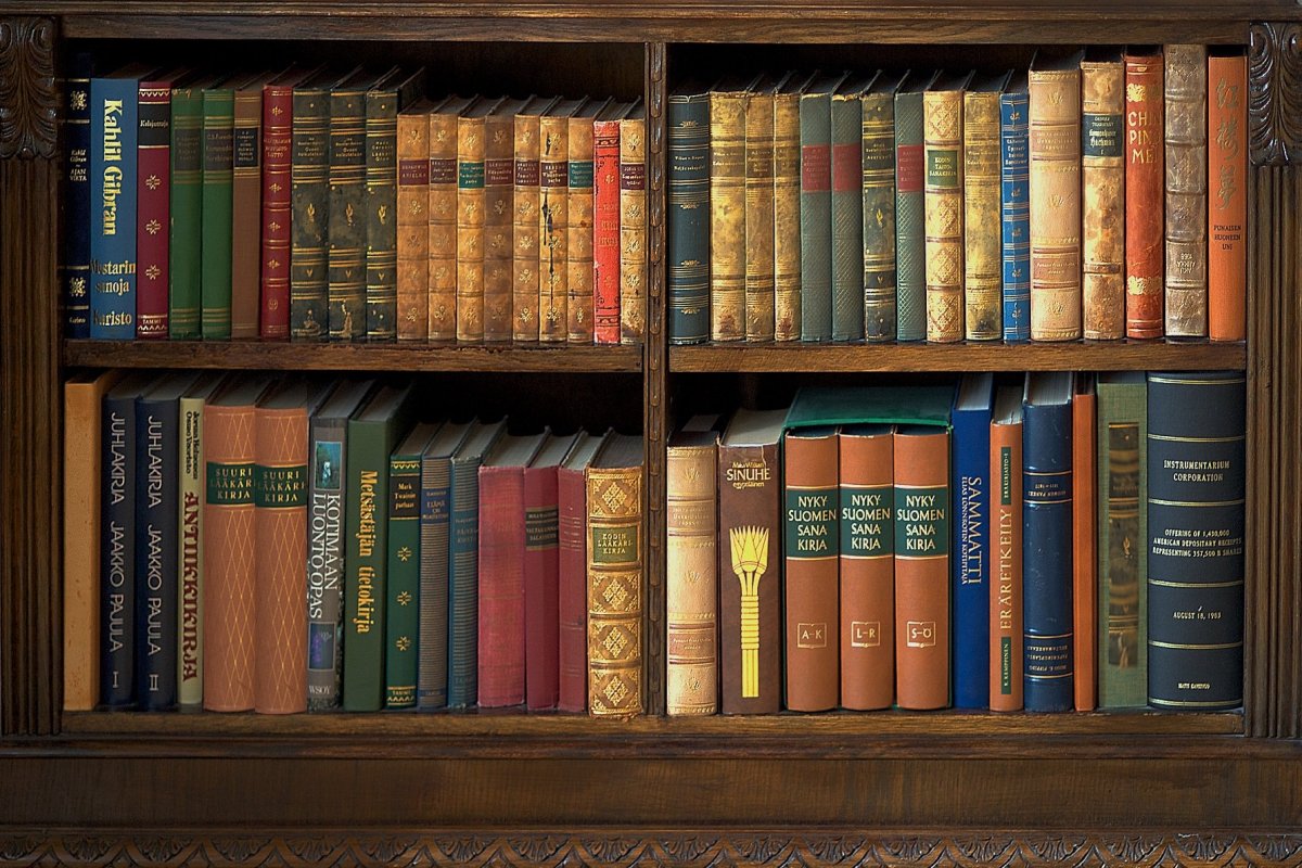 Полка для книг