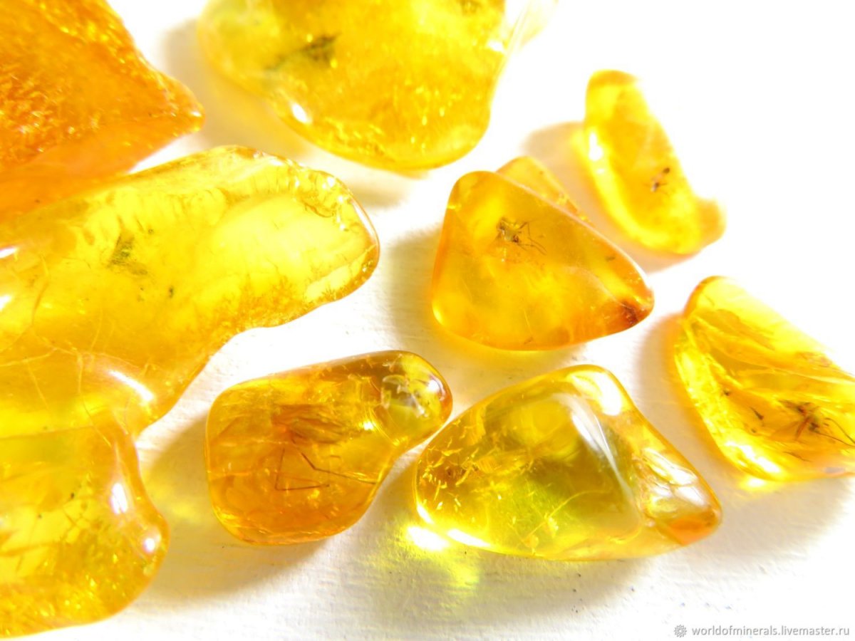 Оранжевые янтарь камни