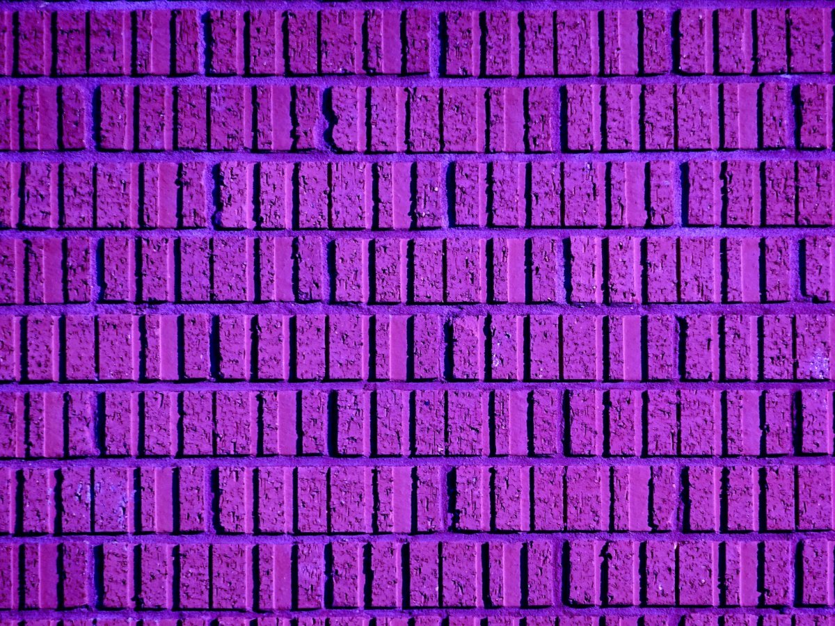 Пурпурный кирпич